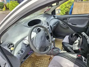 Toyota Vitz 1.0 FWD 5dr 2001 Silver