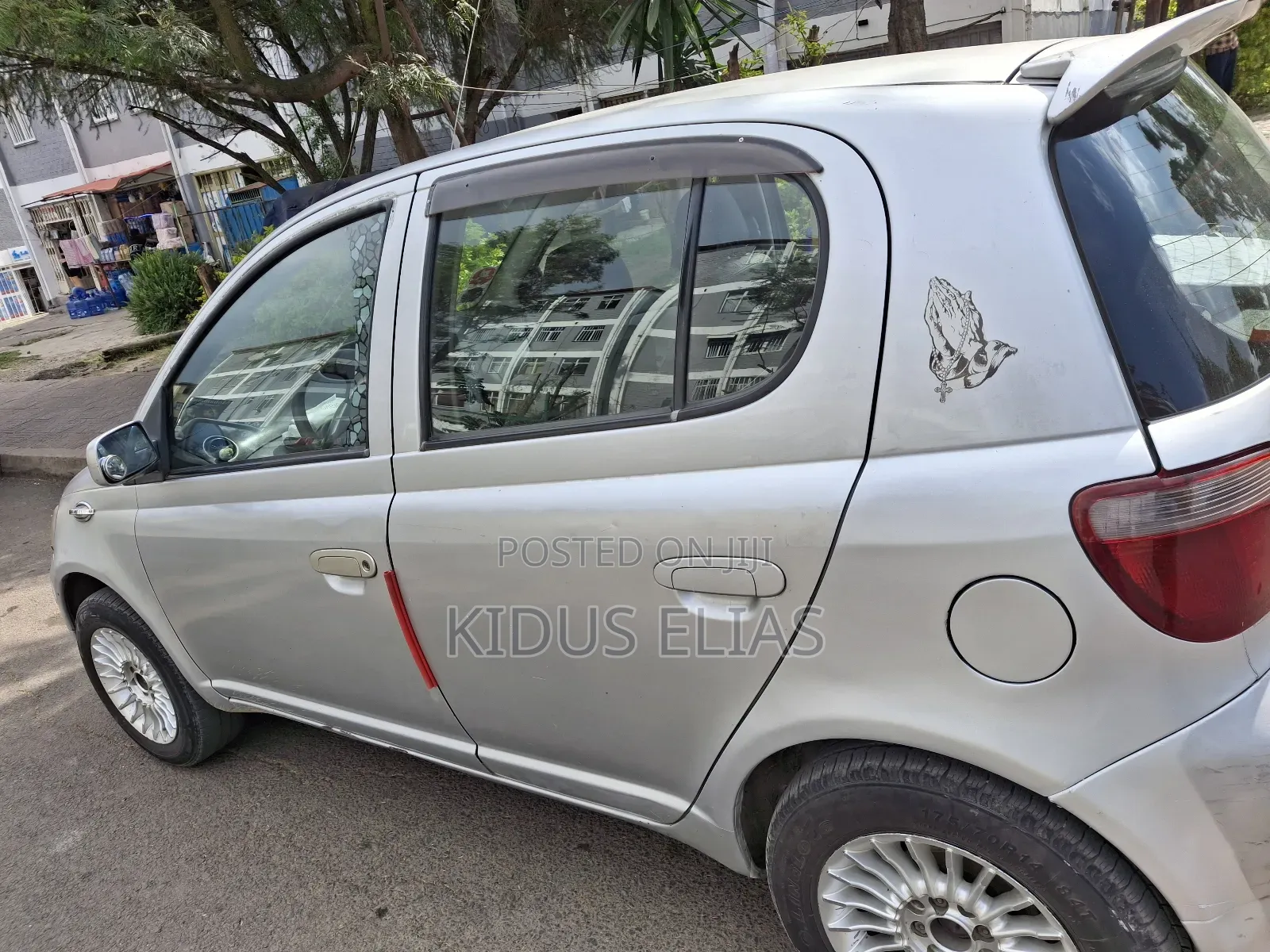 Toyota Vitz 1.0 FWD 5dr 2001 Silver