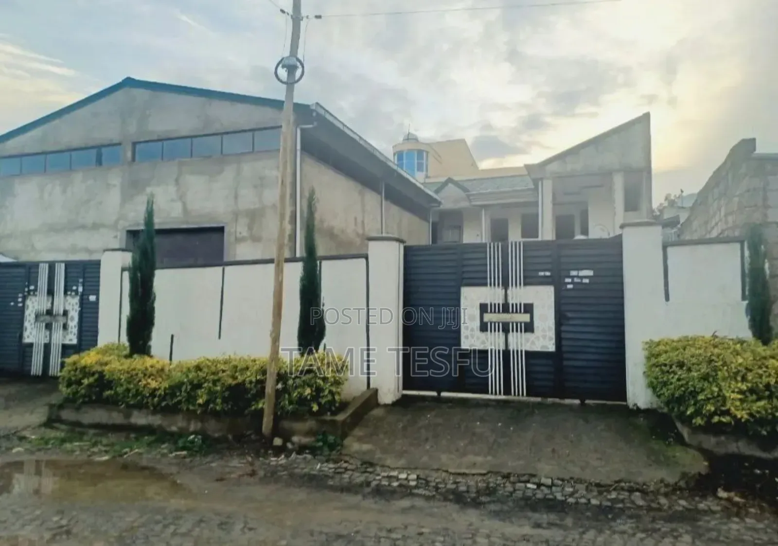 5bdrm House in Jakiros, Bole for sale