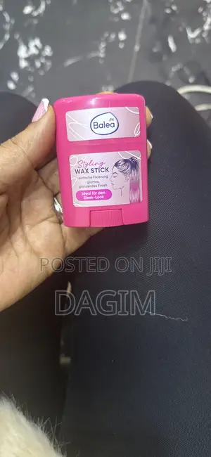 Photo - Styling Hair Wax