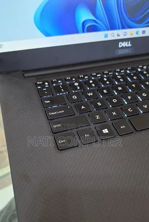 New Laptop Dell XPS 15 16GB Intel Core I5 SSD 256GB