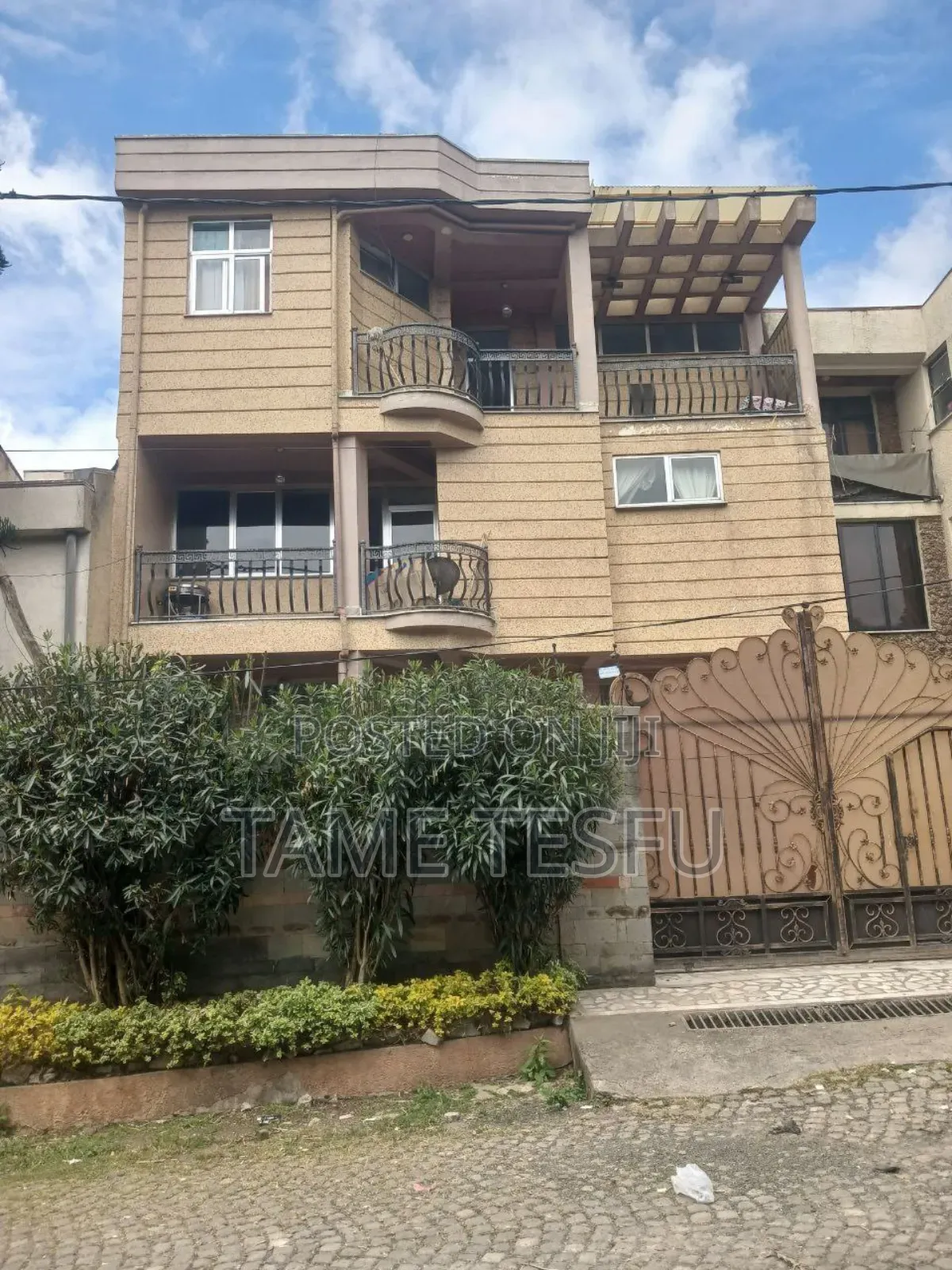 Furnished 8bdrm House in ፍጋ, Bole for sale