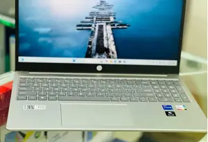 Photo - New Laptop HP 15-F272wm 16GB Intel Core I5 SSD 1T