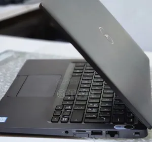 Photo - New Laptop Dell Latitude 5310 8GB Intel Core I5 SSD 512GB