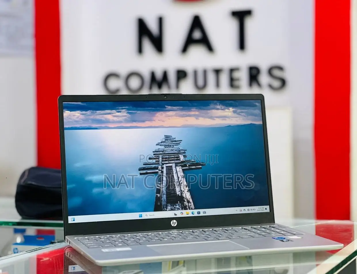 New Laptop HP 15-F272wm 16GB Intel Core I5 SSD 1T