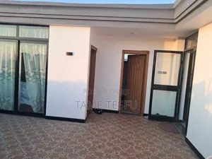 Furnished 8bdrm House in ሀያት, Bole for sale