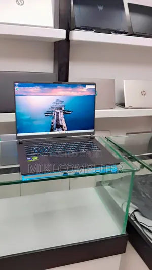 New Laptop Asus ROG Strix G16 G614 32GB Intel Core Ultra 9 SSD 1T