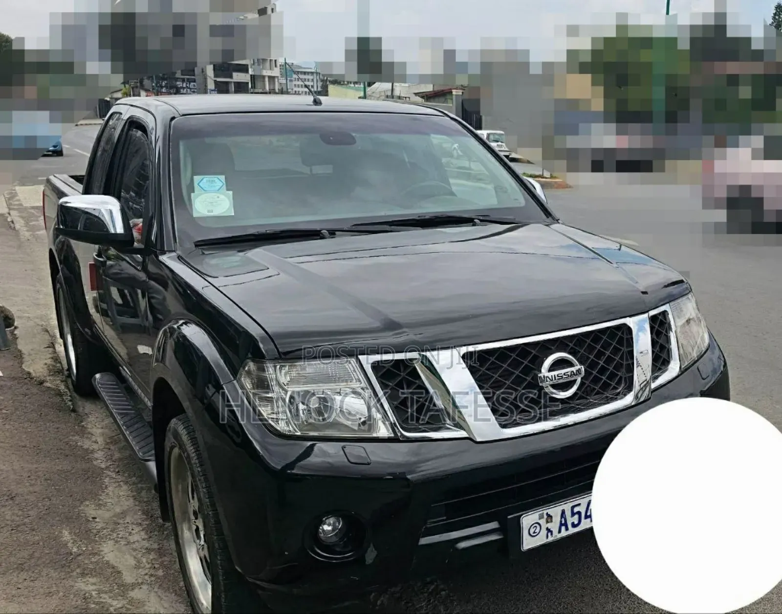 Nissan Navara 2012 Black