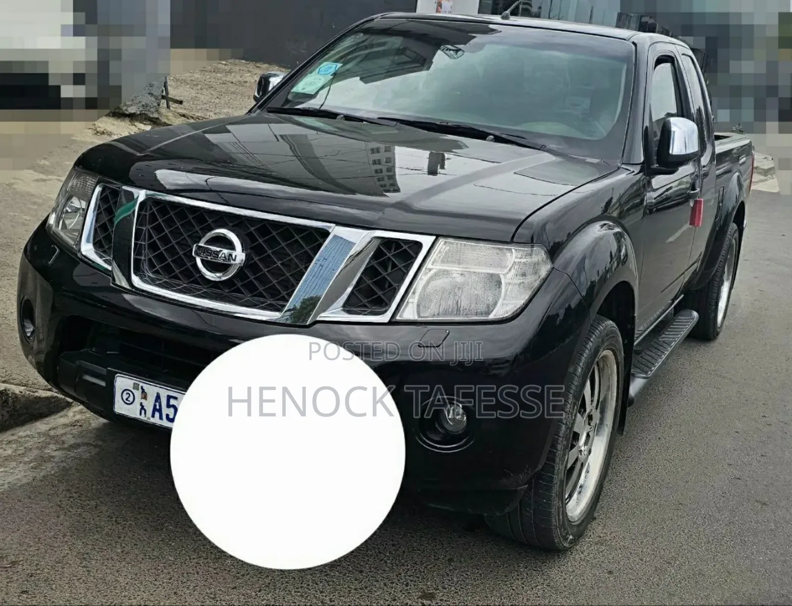 Nissan Navara 2012 Black