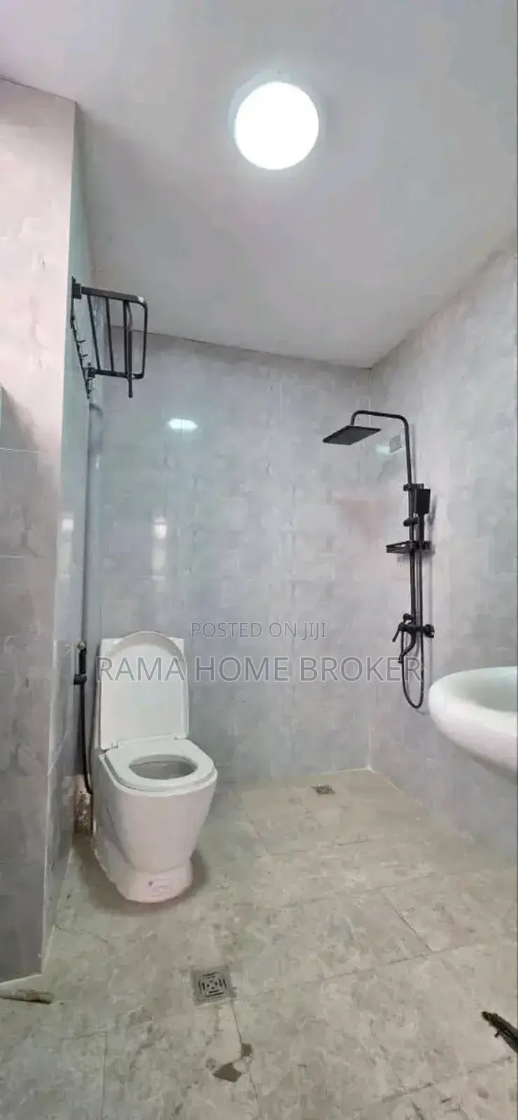 Furnished 3bdrm Condo in Yeka for sale