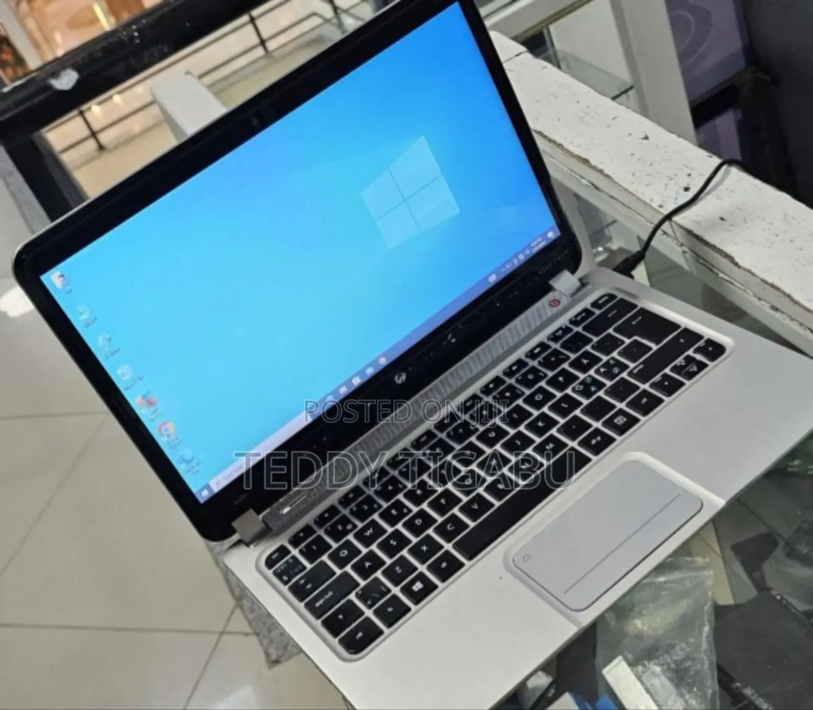 New Laptop HP Spectre 16GB Intel Core I5 SSD 128GB