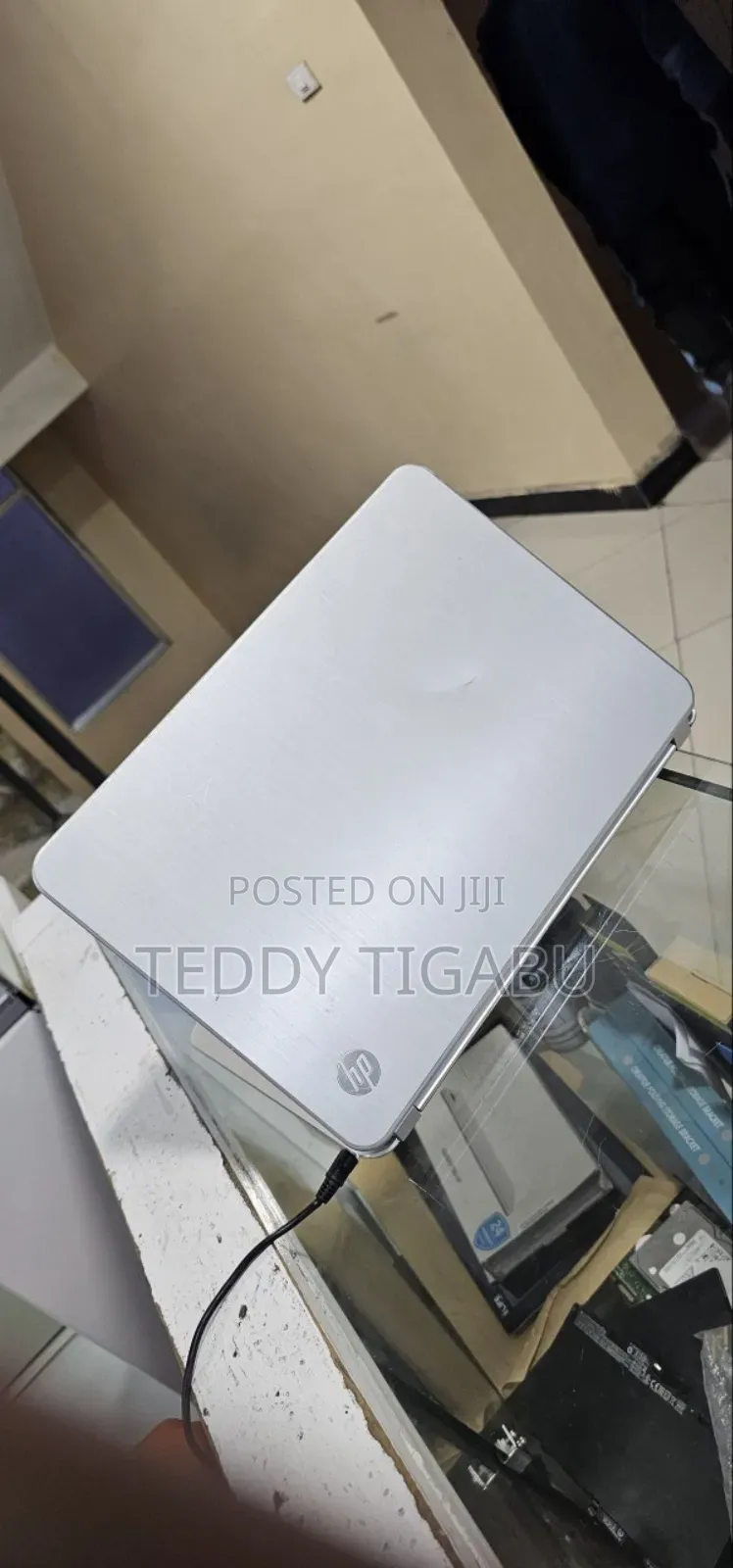 New Laptop HP Spectre 16GB Intel Core I5 SSD 128GB