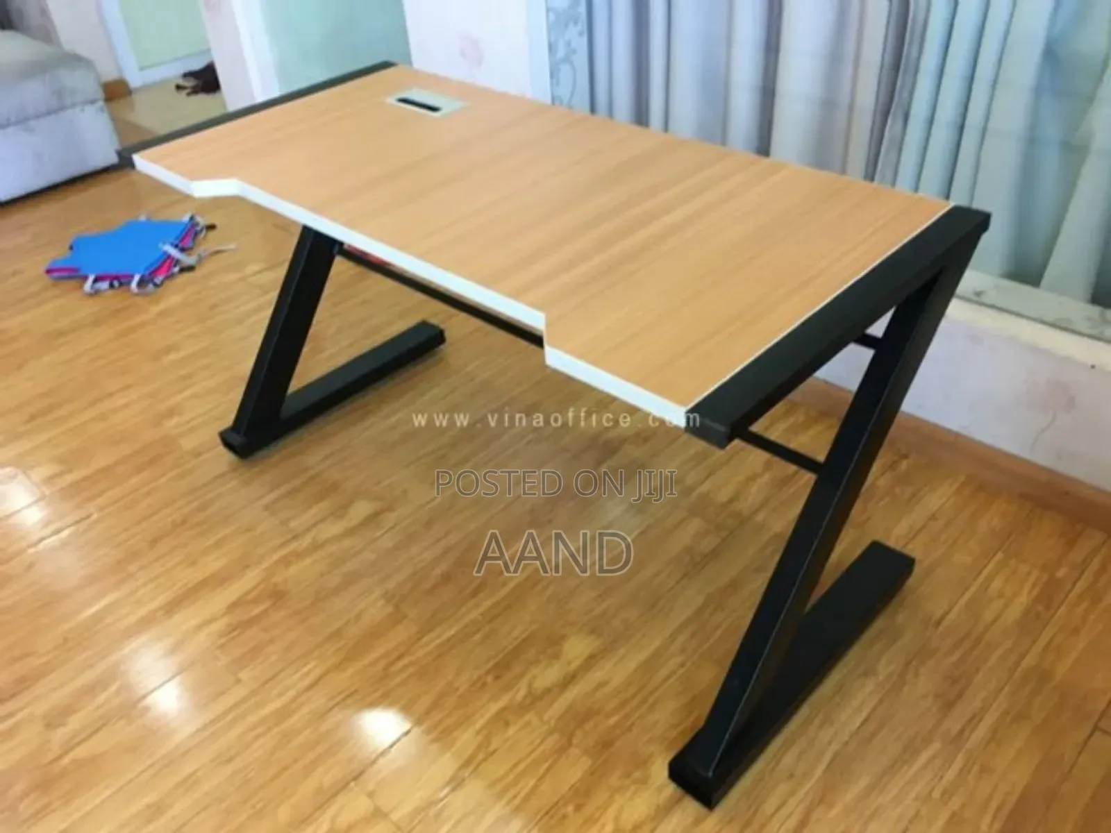 High Quality Office Tables