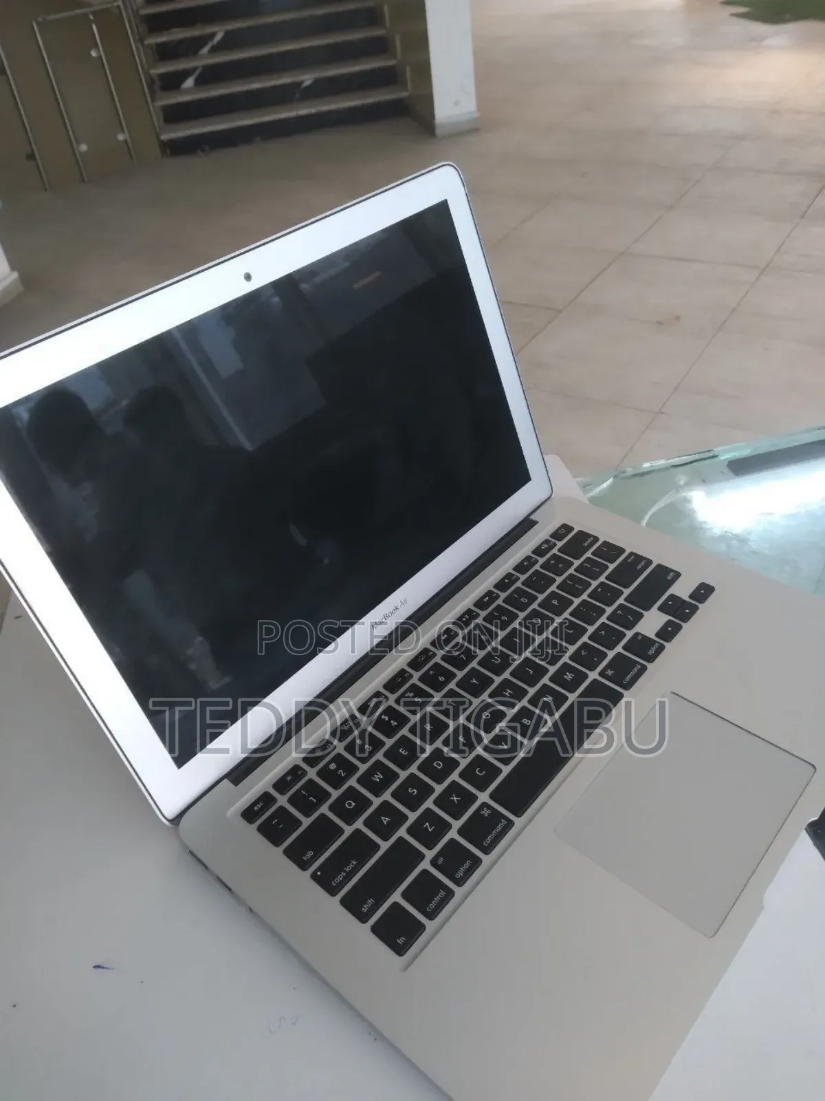 New Laptop Apple MacBook Air 2014 4GB Intel Core I5 SSD 128GB