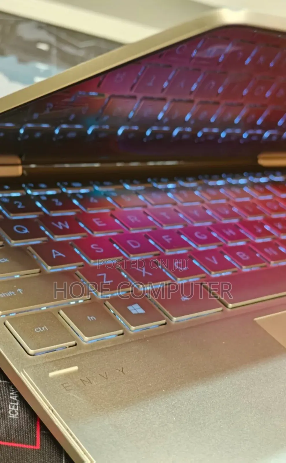 New Laptop HP Envy X360 8GB Intel Core I7 SSD 1T