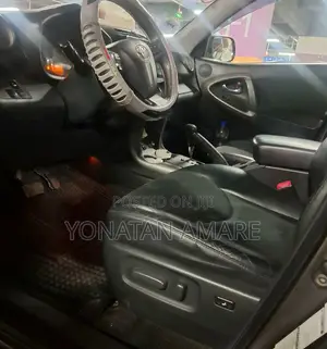 Toyota RAV4 2012 Brown