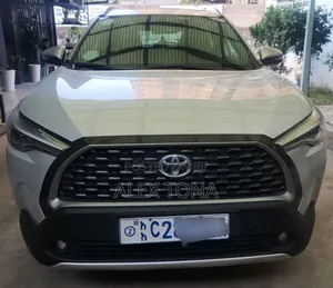 Photo - Toyota Corolla Cross Hybrid 2023 Silver