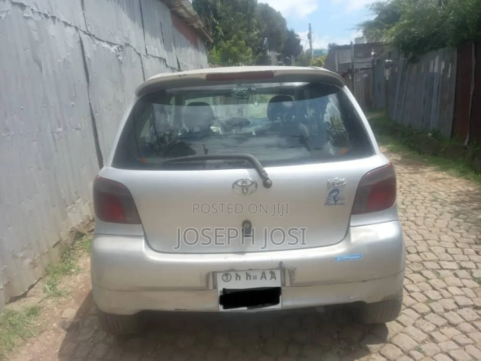 Toyota Vitz 2001 Gray