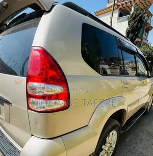 Toyota Land Cruiser 2009 Beige