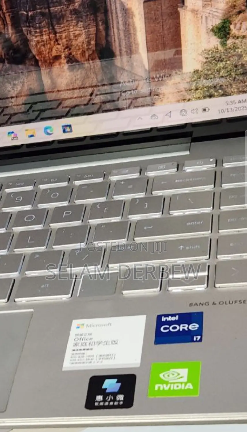 New Laptop HP Envy 13 16GB Intel Core I7 SSD 1T