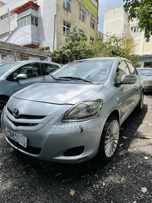 Toyota Belta 2007 Silver