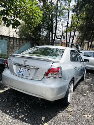 Toyota Belta 2007 Silver