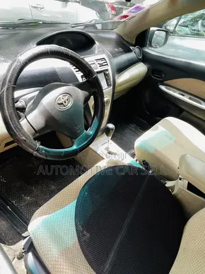 Toyota Belta 2007 Silver