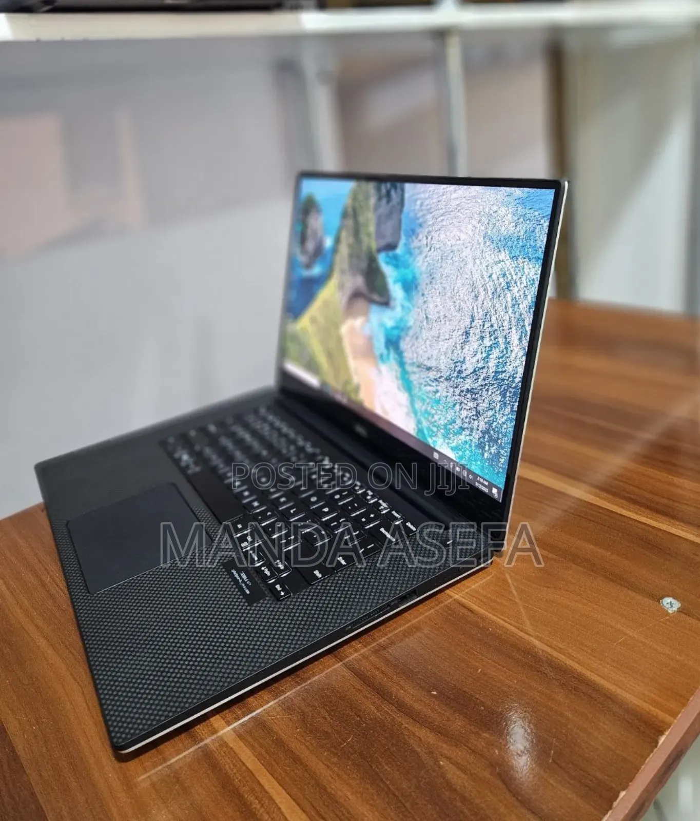 New Laptop Dell XPS 15 16GB Intel Core I7 SSD 512GB