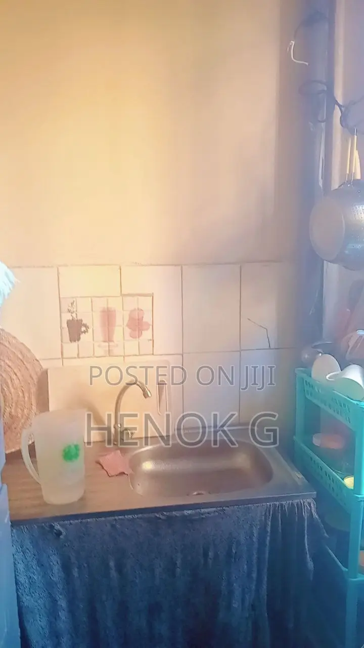 Studio Apartment in Condominium, Yeka for sale