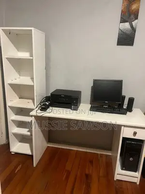 Photo - Study Table With Book Shelf and 1.20cm Closet