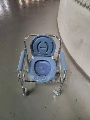 Commode Wheelchair者或toilet Wheelchair考量poty Wheelchair Commode Chair