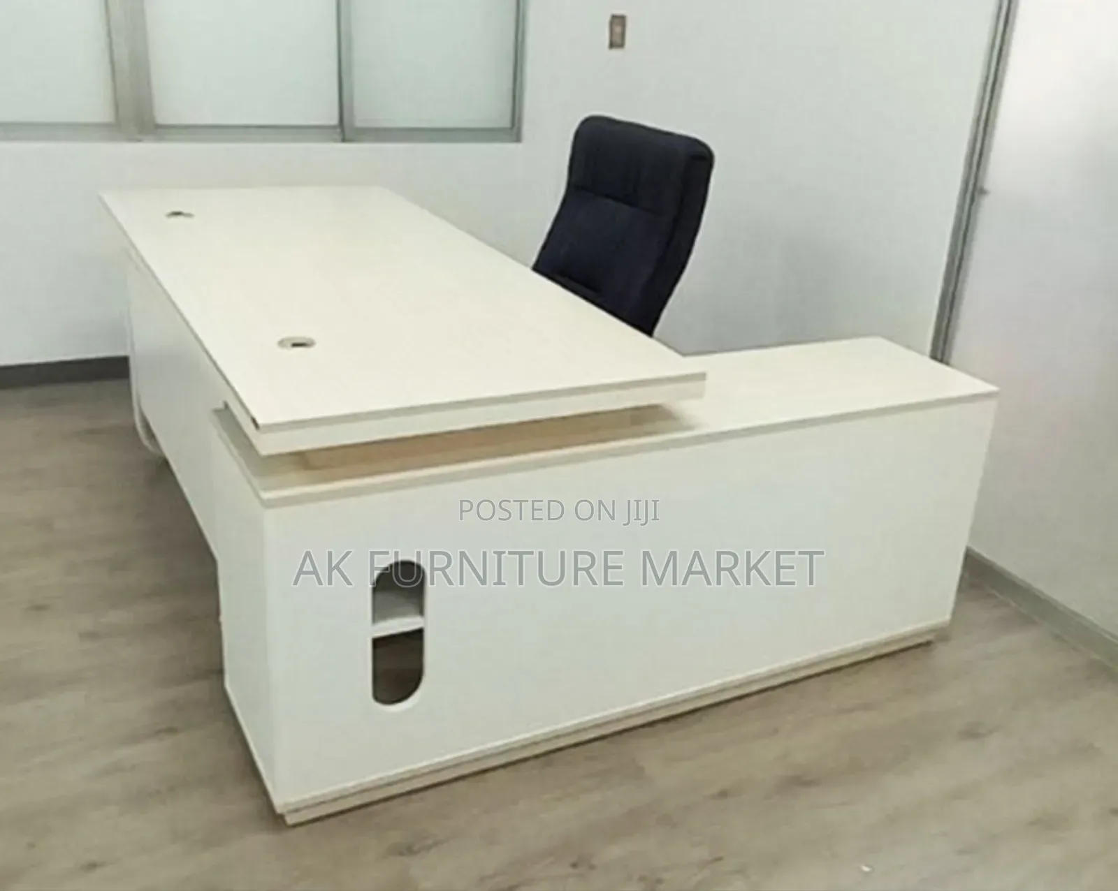 Luxury Manager Table L Shape Size 180cm