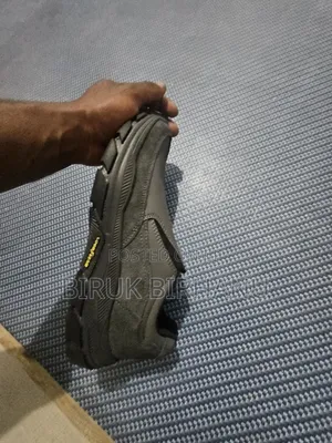 Photo - Skechers (Good Year) Brand New