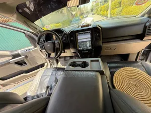 Ford F-150 XLT 4x2 Regular Cab Styleside 6.5 ft. box 122 in. WB 2018