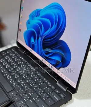 Photo - New Laptop HP Spectre 16GB Intel Core I7 SSD 1T