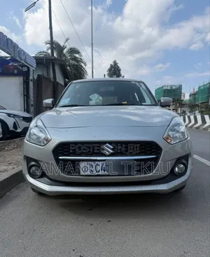 Photo - Suzuki Swift 2022 Silver