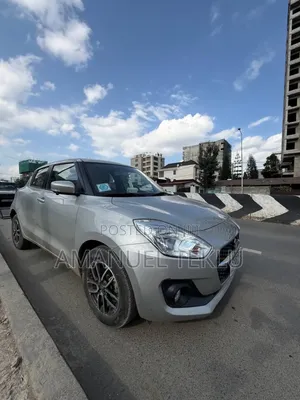 Suzuki Swift 2022 Silver