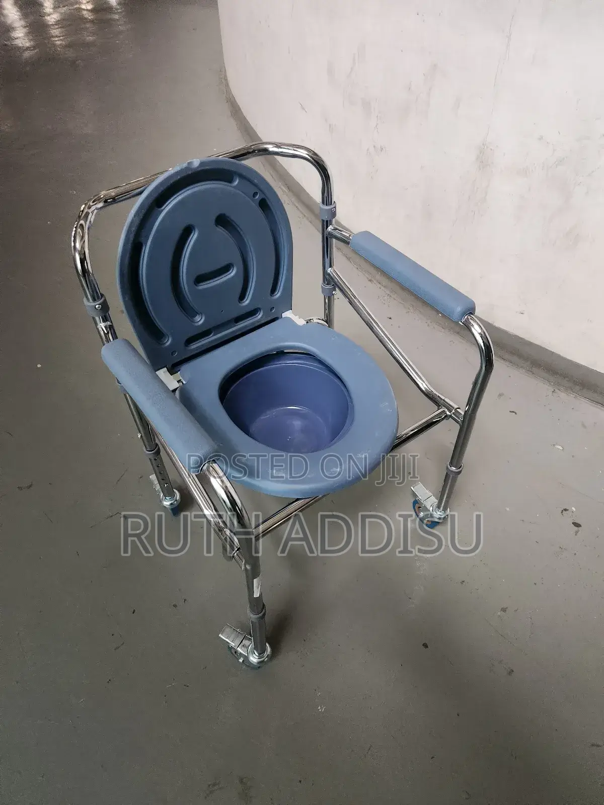 Commode Four Mini Wheels Wheelchair麩羅commode Wheelchair延長wheelchair