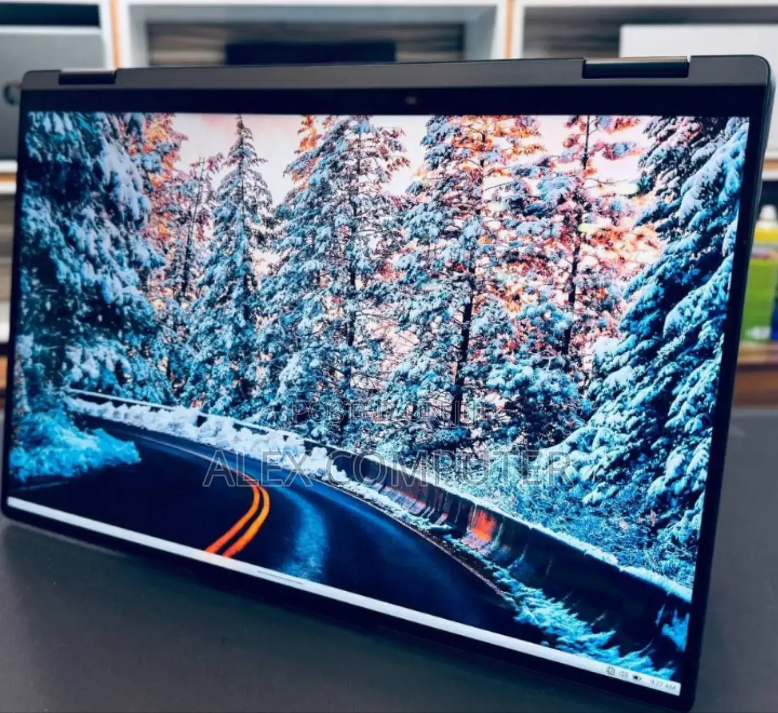 New Laptop Lenovo Yoga 7i 16GB Intel Core I7 SSD 512GB