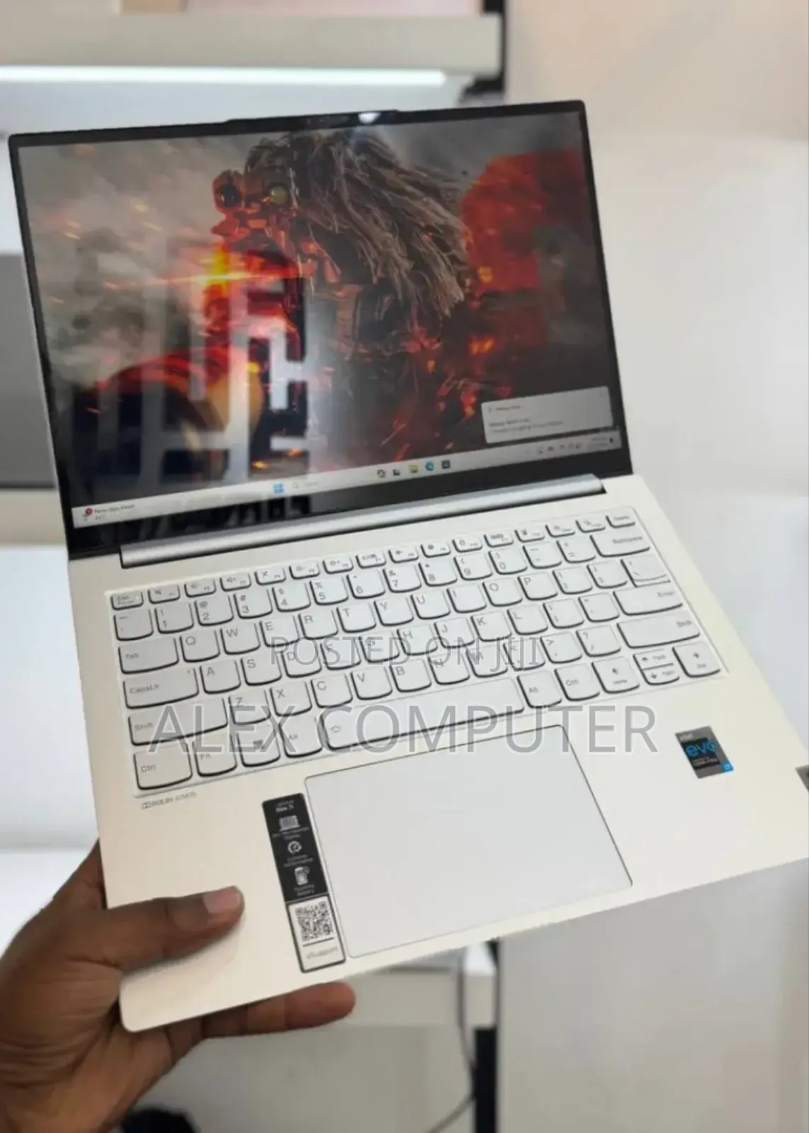 New Laptop Lenovo 16GB SSD 512GB