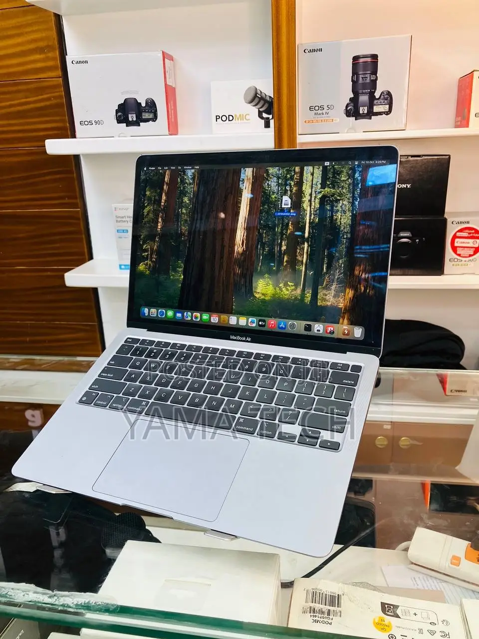 New Laptop Apple MacBook Air 2020 M1 8GB Apple M1 SSD 256GB