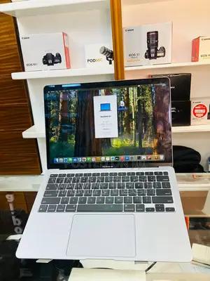 Photo - New Laptop Apple MacBook Air 2020 M1 8GB Apple M1 SSD 256GB