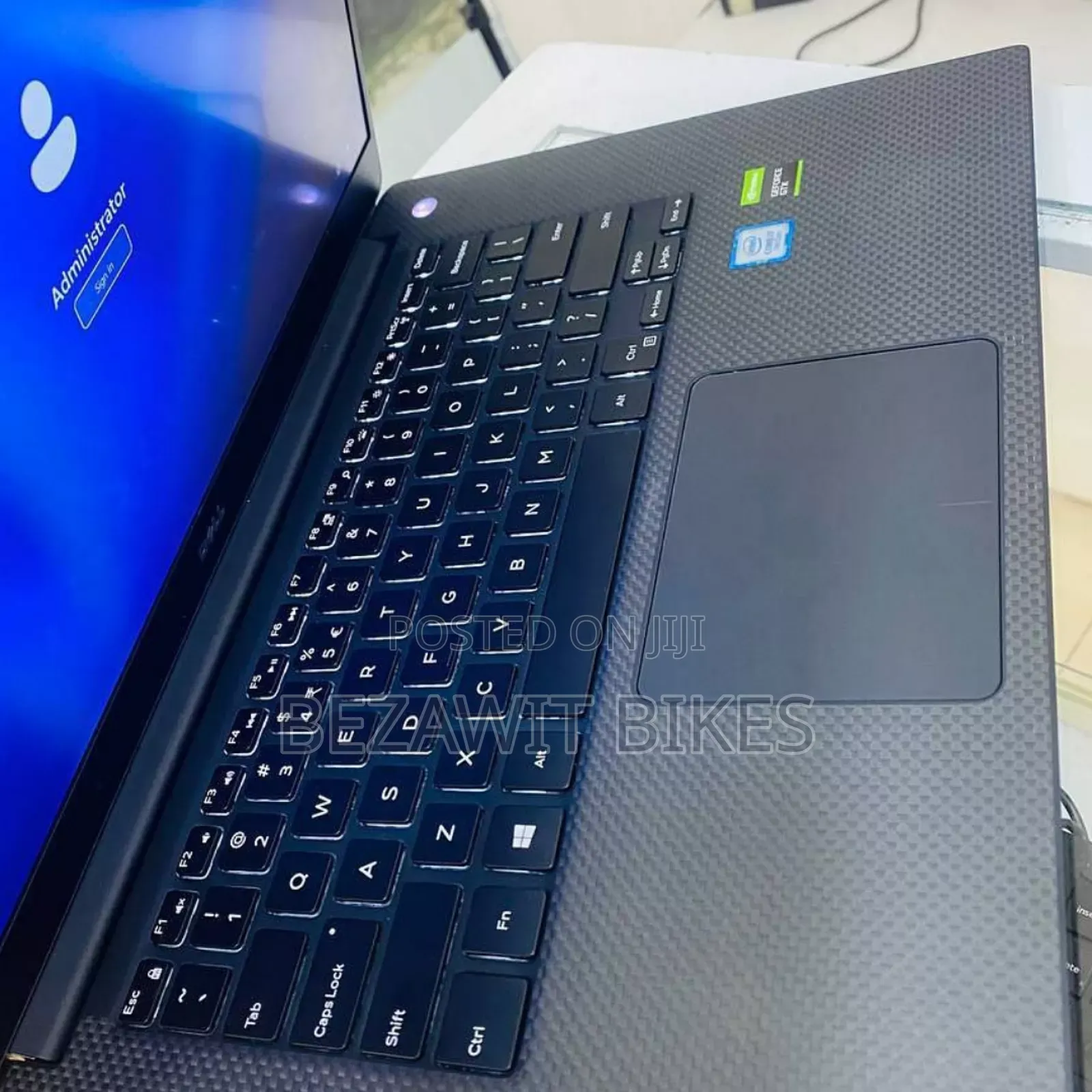 New Laptop Dell XPS 15 16GB Intel Core I7 SSD 512GB