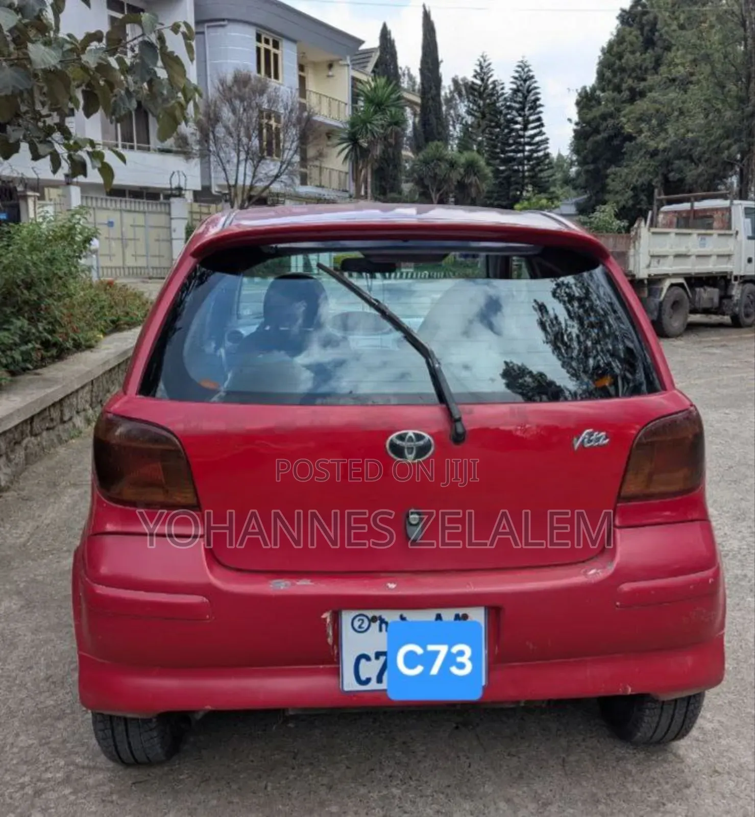Toyota Vitz 2002 Red
