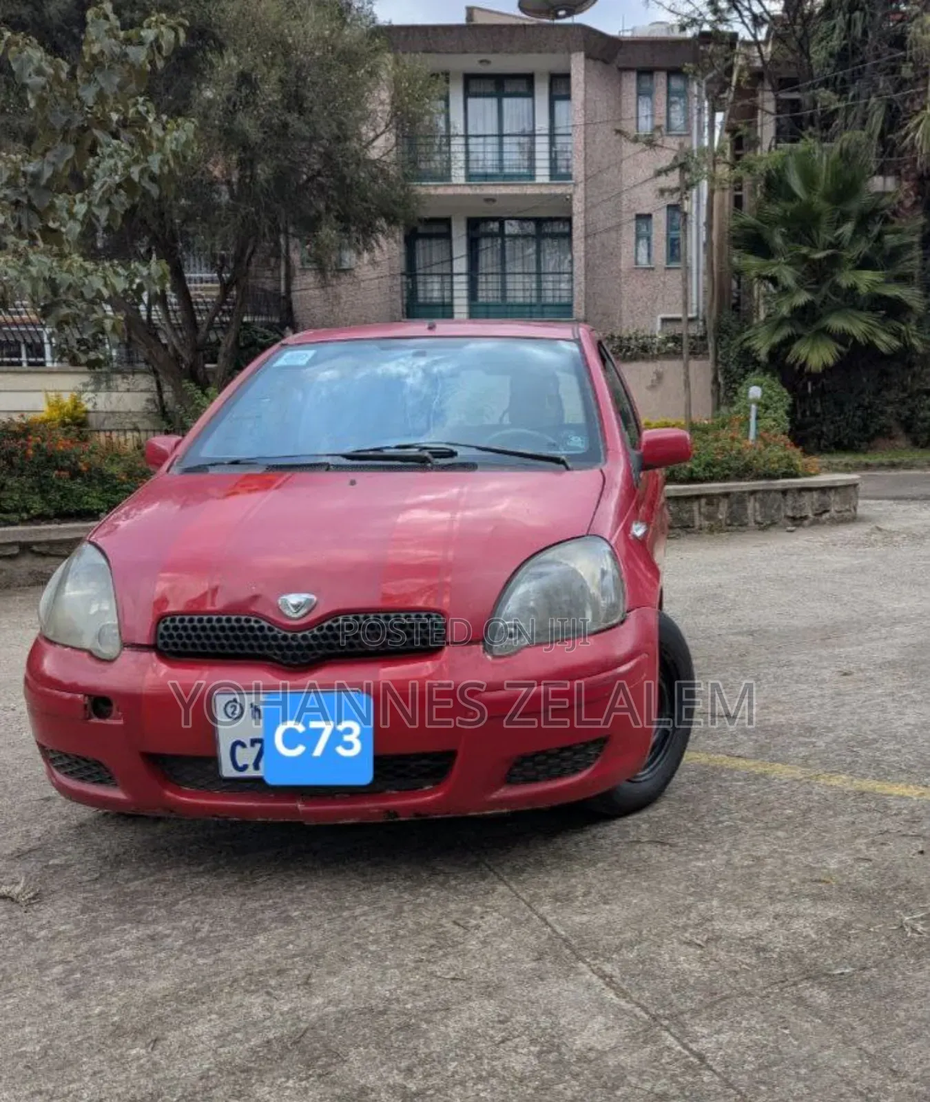 Toyota Vitz 2002 Red