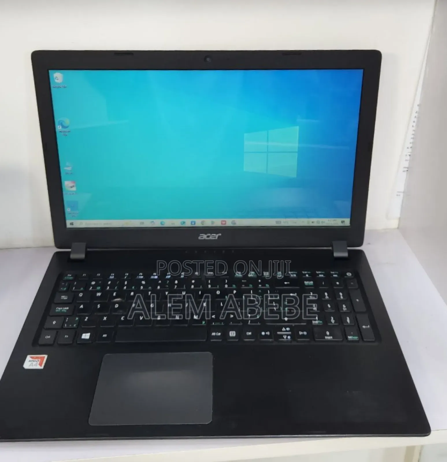 Laptop Acer Aspire 1500 12GB AMD A4 HDD 1T