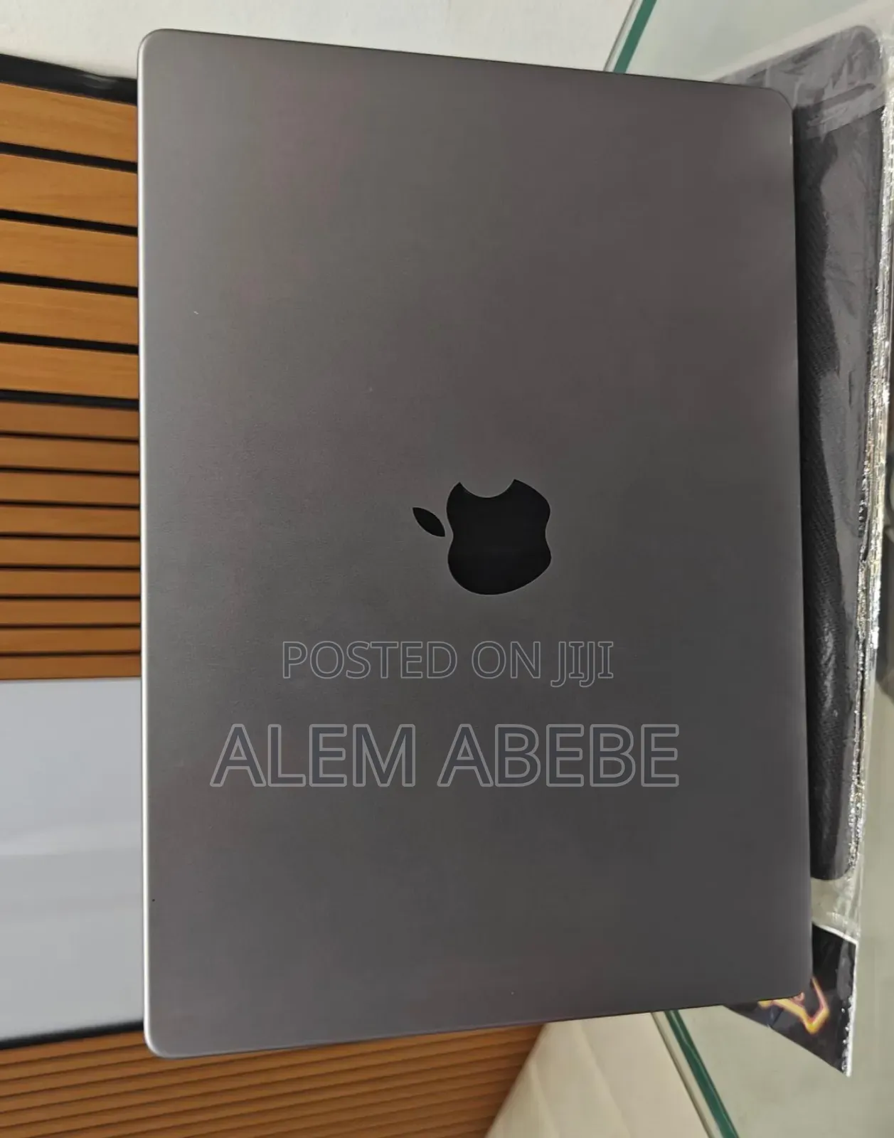 New Laptop Apple MacBook Pro 2021 M1 16GB Apple M1 Pro SSD 512GB