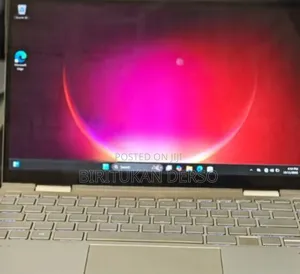 New Laptop HP Envy X360 8GB Intel Core I7 SSD 1T