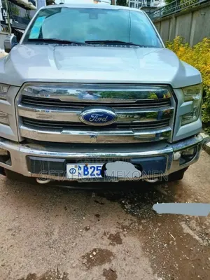 Photo - Ford F-150 2017 Silver