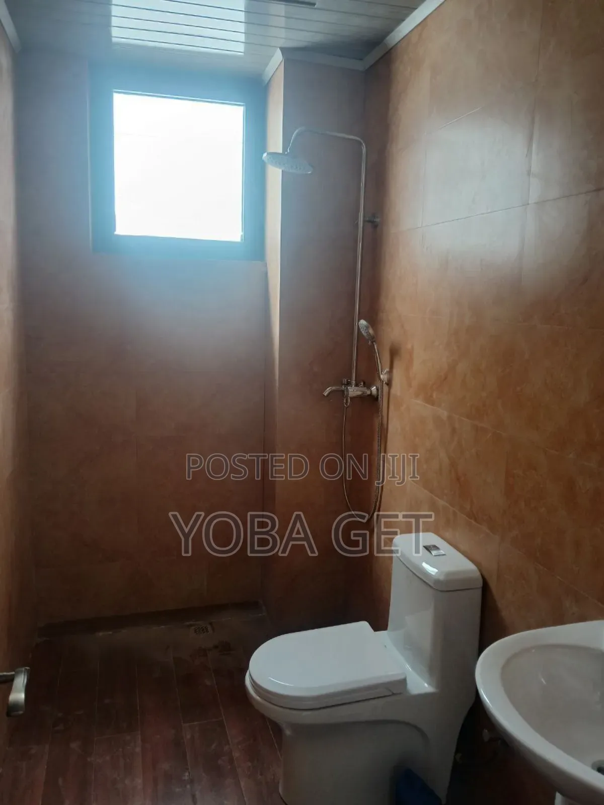 Furnished 6bdrm House in Akaky Kaliti for sale